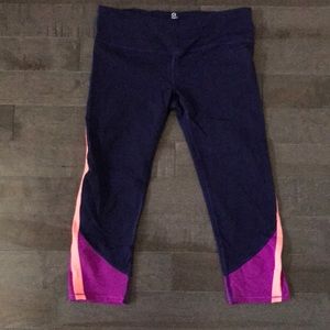 Gapfit capri workout pants